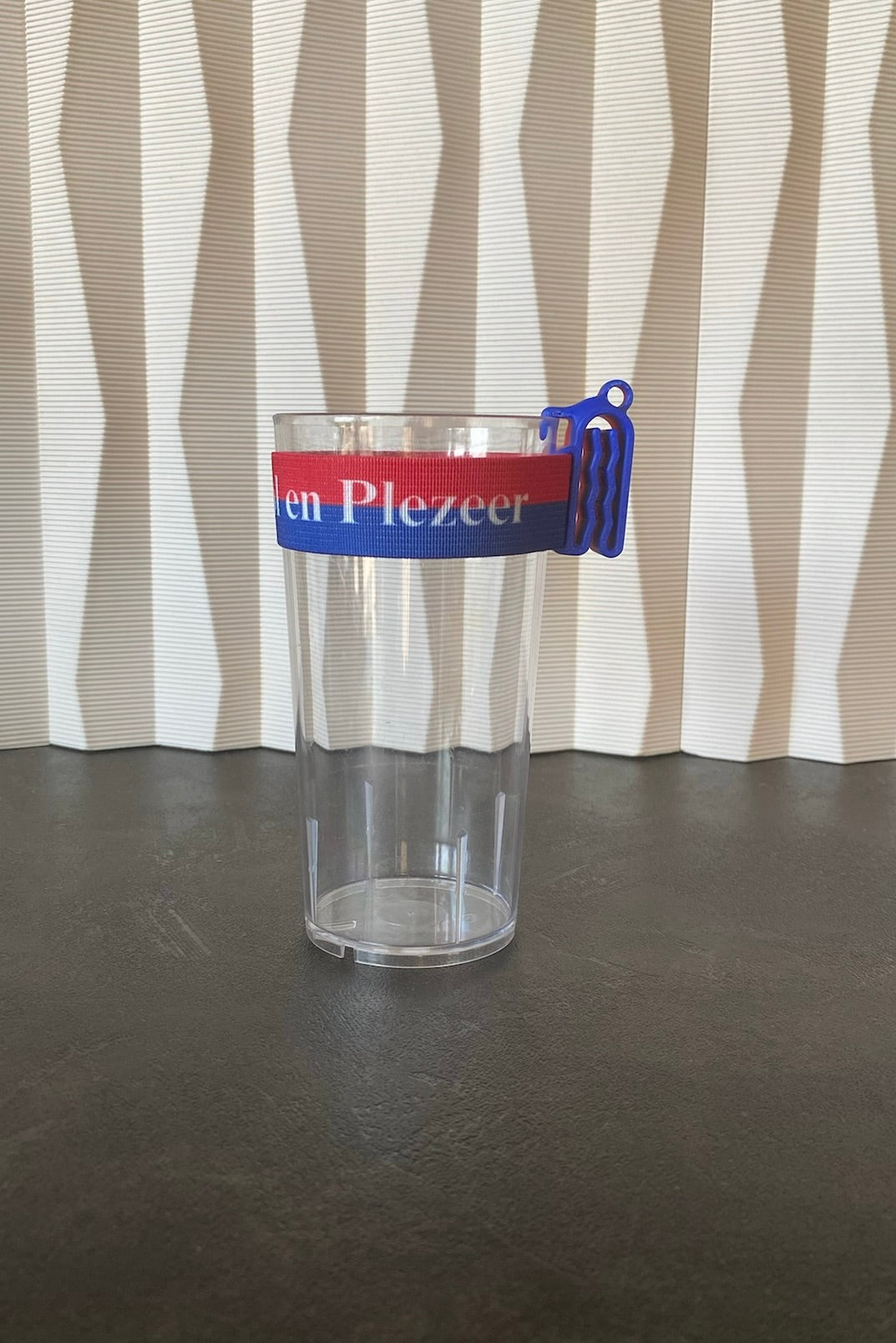 "Stedje van Lol en Plezeer" Clip A Cup