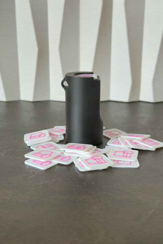 "Night" Coin Holder with Spring for Square Coins